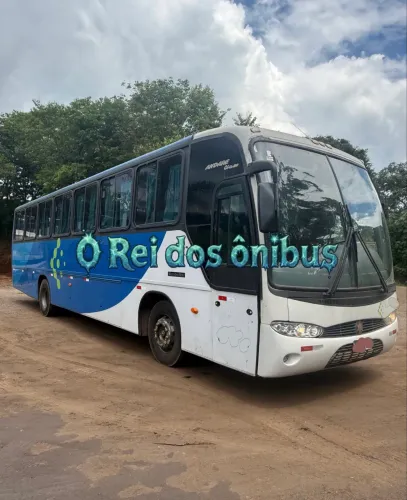 Ônibus rodoviário- Marcopolo Andare Class km baixo