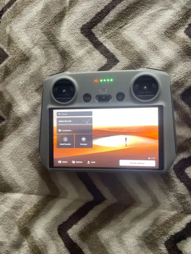 Controle de drone com tela