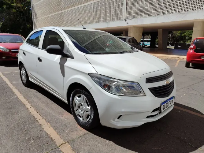 Chevrolet Onix JOY Hatch 1.0 8V Flex Mec. 4P 2018