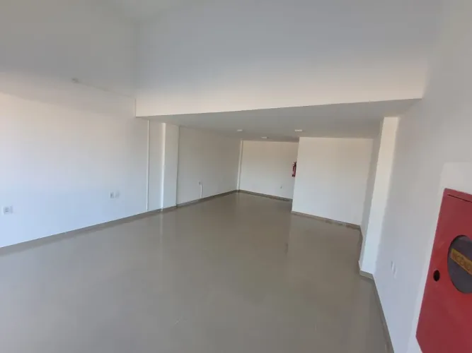 Sala Comercial para Locação em Camboriú, Areias, 1 banheiro