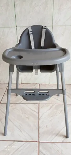 Cadeirinha de alimentação