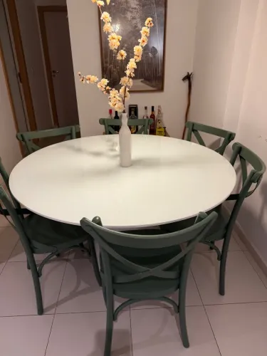 Mesa linda branca com tampo de vidro, TOK&STOK, novíssima, comprada em 2026!