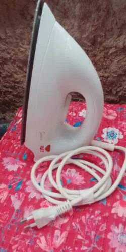 Ferro de passar roupas faet secco