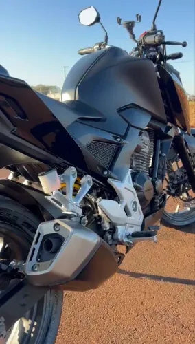 HONDA CB 300F TWISTER À VENDA