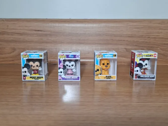 Figura Funko Bitty Pop Disney Mickey 4pk Com Estojo De Acríl