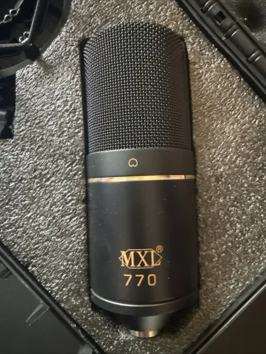 Microfone condensador  mxl