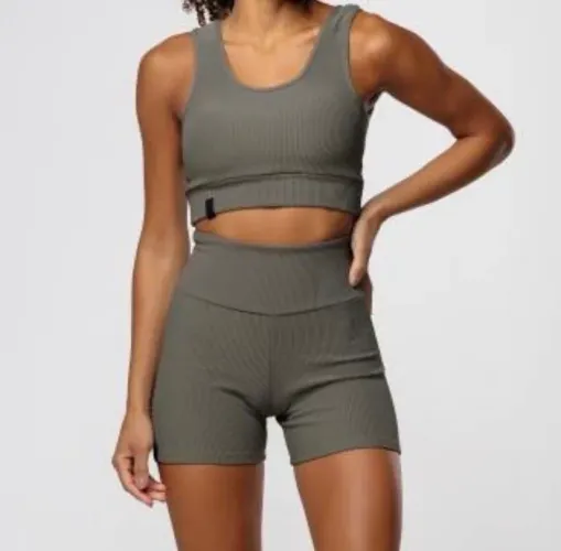 Conjunto short e top Glows