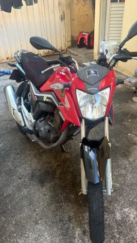 Titan 160