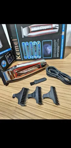 ? MÁQUINA DE CORTAR CABELO KEMEI