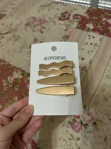 Presilhas Douradas para Cabelo