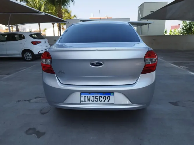 Ford KA+ Sedan 1.5 16V Flex 4P 2015