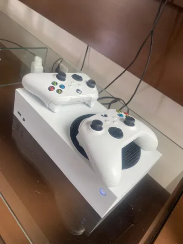 X BOX SERIES S / 2 CONTROLES