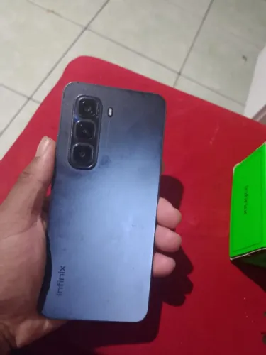 Infinix Hot 50 pro 256 gb 16 Ram nfc