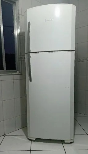 Oportunidade! Frost free BOSCH KDV47'- Marca alemã sinônimo de qualidade - R$ 1.100,00
