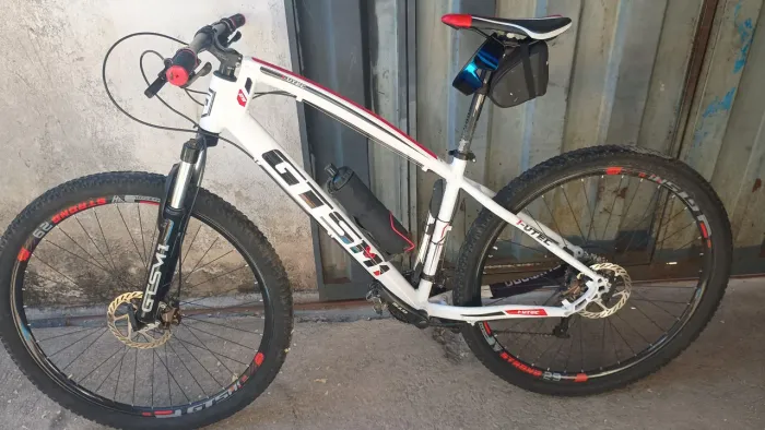 Vendo semi nova