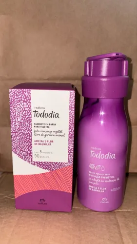 Kit - Sabonete em Barra e Hidratante Corporal Natura Tododia Ameixa e Flor de baunilha 