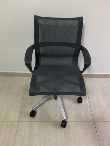 Cadeira Escritório Giratória Herman Miller Setu