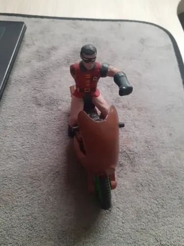 Gulliver Robin e moto
