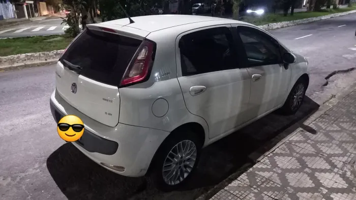 Fiat Punto Essence SP 1.6 Flex 16V 5P 2014