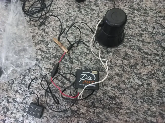 Buzina pixtar automotiva 12v gostosa etc