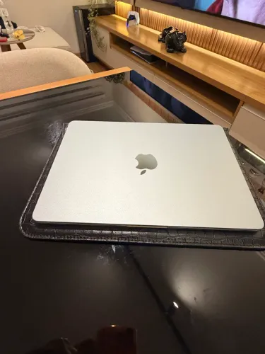 Mac Book air M5