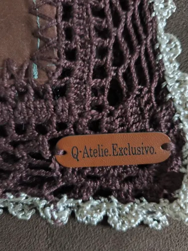 Vendo trilho para mesa totalmente feito a mão.