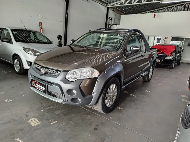 Fiat Strada Adventure 1.8/ 1.8 Locker Flex CE 2013