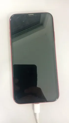iPhone 11 red 64GB
