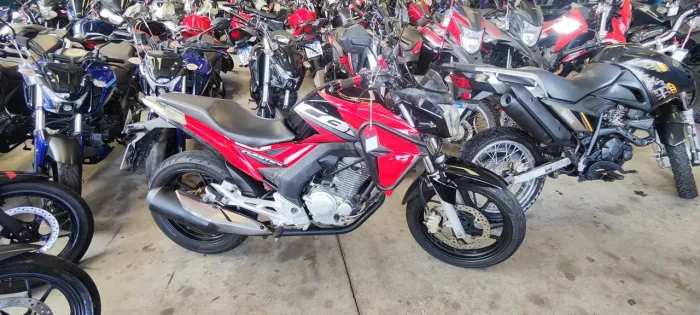 HONDA CB TWISTER 250 VERMELHA 2019 Shalon veículos Cariacica