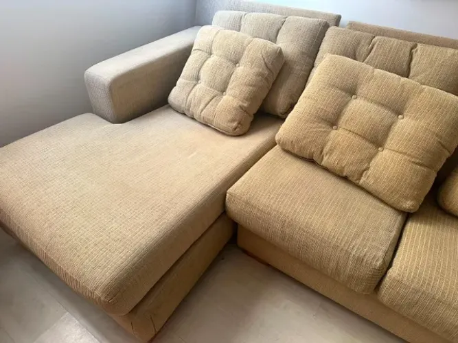 sofá de 4 lugares com chaise direito
