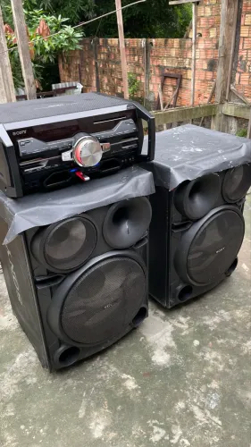 ? SONY GENEZI FST-SH2000 ?