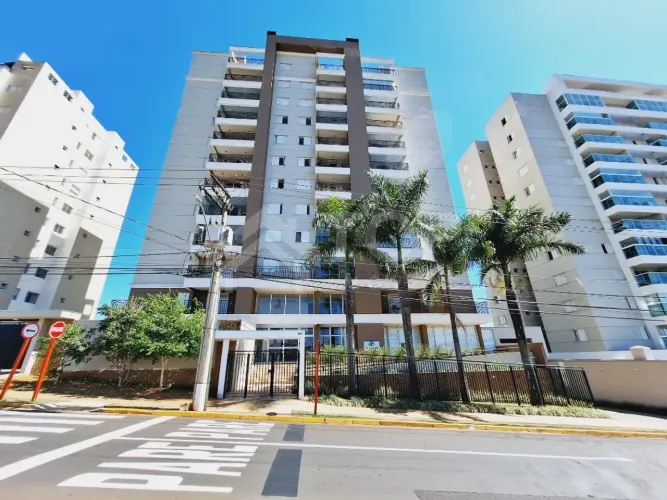 Apartamento Padrão com 3 Dormitórios em São Carlos