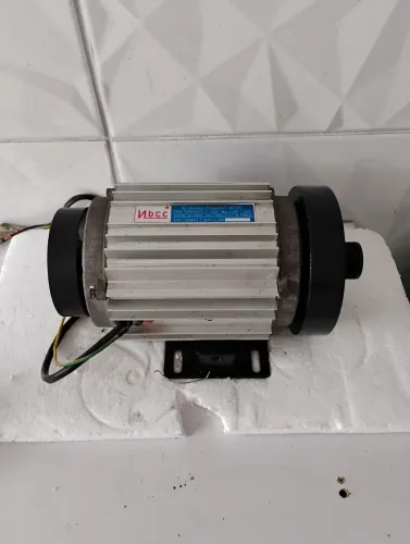 Motor da esteira Kikos KX 5000 só fonciona com a placa da esteira leia a descrição 