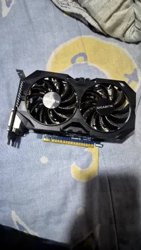 Placa de video GTX 750TI 2GB