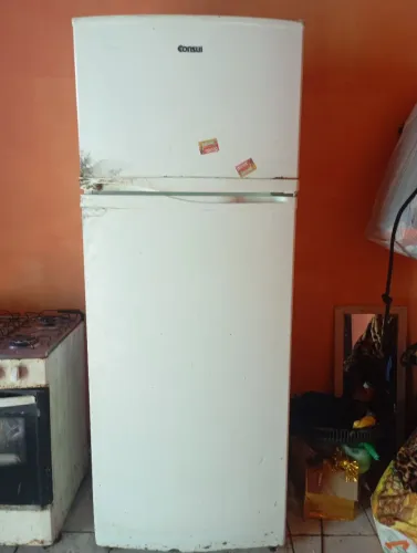 Geladeira grande,quebra galho 
