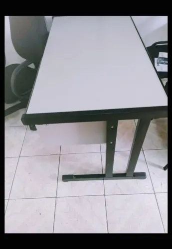Mesa para escritório