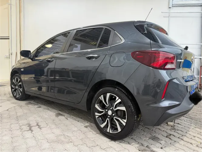 Chevrolet Onix Hatch Premier 1.0 12V TB Flex Aut. 4P 2025