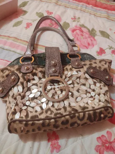 Bolsa guess