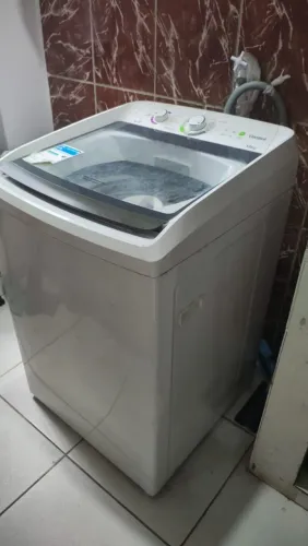 Lavadora de roupas Consul 12kg usada