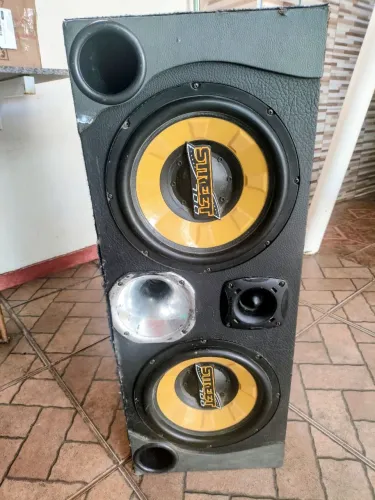 Caixa selada com auto falante 12" módulo Boss 1000W