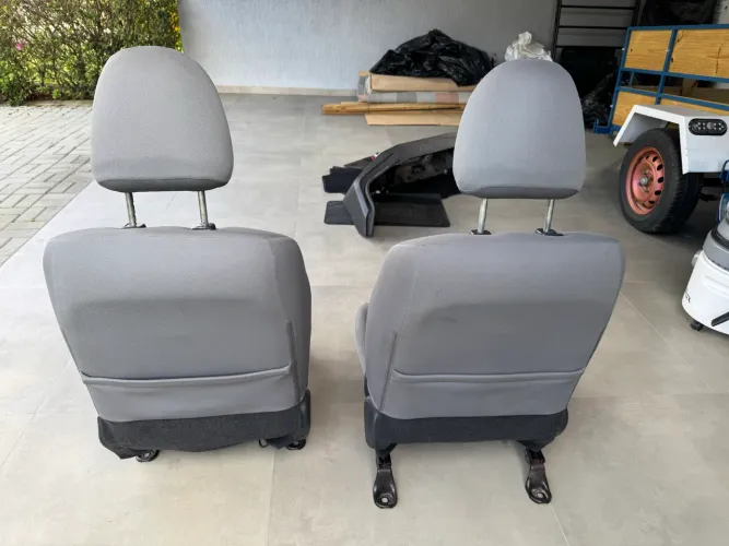 Bancos Da Triton Sport 2023 Em Tecido Cor Cinza