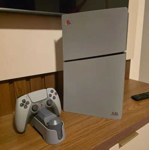 PlayStation 5 Slim 1TB Edição Digital 30 anos