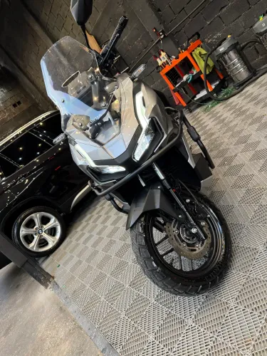 Honda ADV 160 - 2025 - 4.800 KM - Impecável 