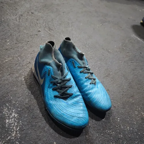 Chuteira nike