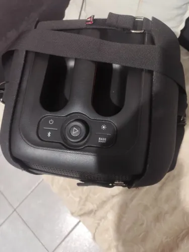 VENDO CAIXA DE SOM JBL ORIGINAL COM NOTA FISCAL MAS RELÓGIO TECNOS ORIGINAL QUERO BIKE $$