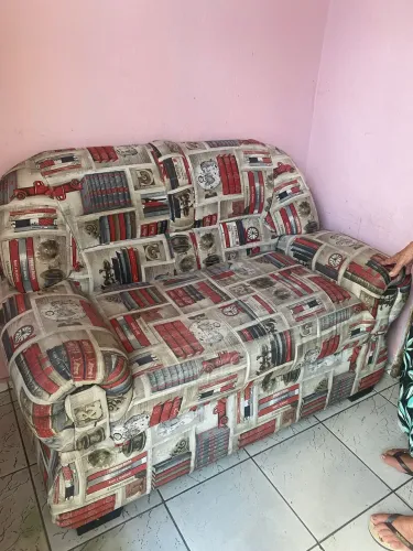 Vende se sofá conservado