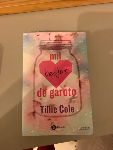 Livro Mil beijos de garoto