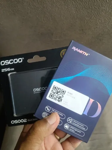 Liquidação - um SSD de 256gb outro de 512gb.