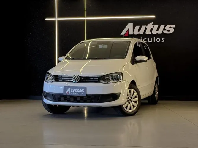 Volkswagen Fox 1.0 MI Total Flex 8V 5P 2013