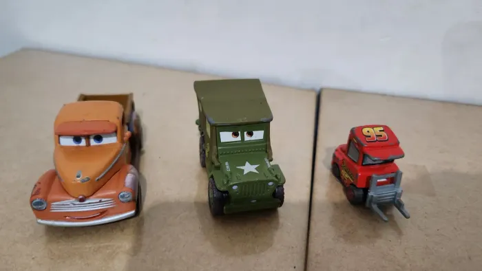 Kit 3 carrinhos Disney Pixar Cars Die Cast Mattel
